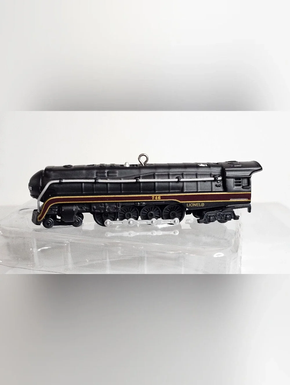 Hallmark Keepsake 1999 Lionel 746 Norfolk & Western Steam Locomotive Ornament #4